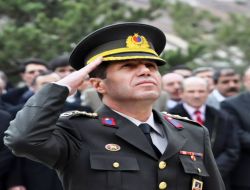 Kıdemli Albay Kömürcü'ye Takdirnameli Uğurlama