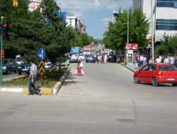 Erzurum'da Cumhuriyet Caddesi'ne 2011 Makyajı Yapılacak