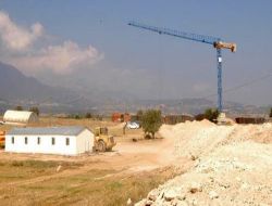 Heyelan Tehlikesiyle Taşınacak Mahallenin Konutları Yapılıyor..