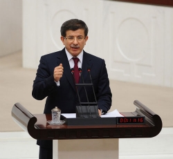 Davutoğlu'ndan Sert Çıkış