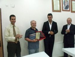 Üftade Değerler Platformu, Hakan Şükür'e Plaket Verdi