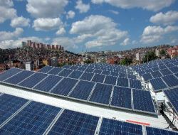 Belediyeler Enerjide Tasarrufa Yöneldi, Parklar Güneş Piliyle Aydınlatılıyor