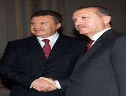 Ukrayna Cumhurbaşkanı Yanukoviç, Erdoğan'ı Doğum Günü Partisine Davet Etti!