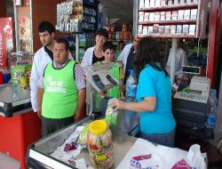 Kızıltepe'de Engelli Öğrenciler Alışveriş Merkezinde Eğlendi