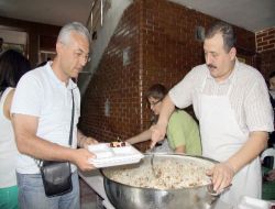 Cumhuriyet Lisesi Mezunları 37 Yıl Sonra İlk Kez Buluştu