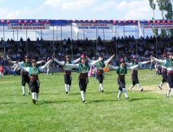 Yağışlar Kirazı Vurdu, Festival Hüzünlü Başladı