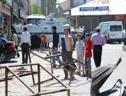 Çatıları Yıkılan Esnaflar Tebligat Almadıklarını İddia Etti