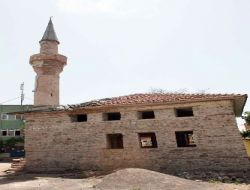 Kocaeli Tavşancıl'ın Tarihi Camii Restore Ediliyor