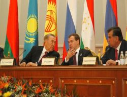Kazakistan, Avrasya Ekonomik Topluluğu Zirvesine Ev Sahipliği Yaptı
