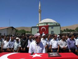 Ecel Nöbette Yakaladı