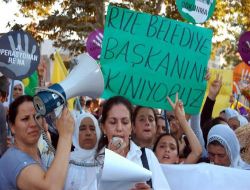 Ceyhanlı Kadınlar, Rize Belediye Başkanını Protesto Etti