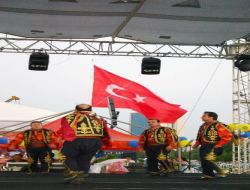 Hemşehriler, Festivalde Hasret Giderdi