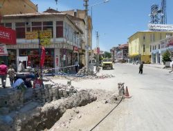 Çedaş'ın Altyapı Çalışması Ve Park Yasağı Esnafın Tepkisine Neden Oldu