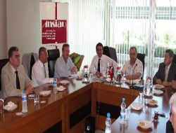 Vakıf Zeytinliği'ne Destek Yağıyor