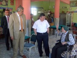 Balıkesir Valisi Arslan, İli Gezip Sıkıntıları Dinliyor