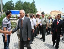 Vali Barut Kasaba Ziyaretlerini Sürdürüyor