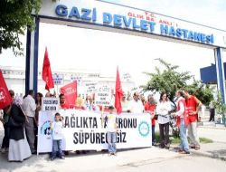Sendikacılar, Açıklama Sırasında 'sıcak Simit' Diye Bağıran Gence Tepki Gösterdi