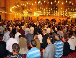 Miraç Gecesi'nde Eller Semaya Kalktı!