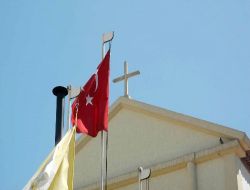 Papazı Öldürülen Kilisedeki Türkler İşten Çıkarıldı!