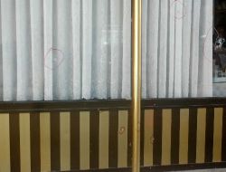 Tunceli'de Kadın Garsonlu Birahaneye Bombalı Saldırı