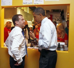 Rus Casusları Kovdular!!