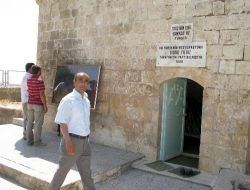 Sa'd Bin Ebi Vakkas Hazretlerinin Makamının Kubbesi Kurşunla Kaplandı