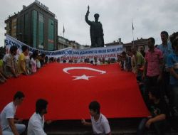 Hemşehrilerinden Başbakan Erdoğan'a Çağrı: Bakırcı'yı Görevden Almayın!!