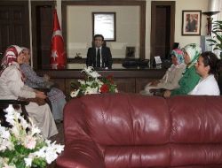 Mersin Valisi Güzeloğlu: Toplumun Gelişmesinde Bayanların Rolü Büyük