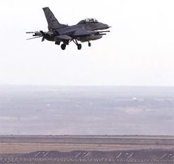 Jetler Harkuk'u  Bombaladı