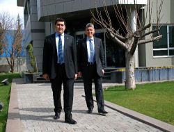 Fahri Konsoloslar Ailesi: Baba Etiopya, Oğul Macaristan Temsilcisi