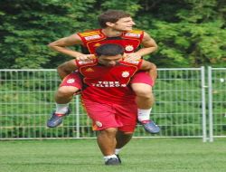 Galatasaray, Hollanda Kampının İlk Çalışmasını Yaptı!