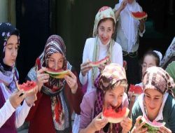 Kur'an Kursunda Küçükler, Sosyal Aktivitelerle Eğlenceli Dakikalar Yaşıyor