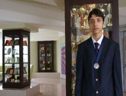 Samanyolu Koleji Öğrencisi Astana'dan Madalya İle Döndü