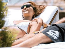 Demet, aşk tazeliyor!!