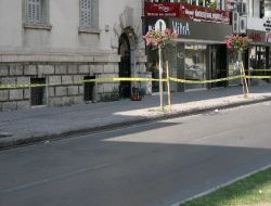 Fransız Konsolosluğu Önündeki Şüpheli Paket Korkuttu
