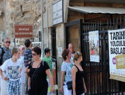 Side Müzesi'ne 2010 Yılı İçinde 200 Bin Yerli Ve Yabancı Turistin Ziyaretçi Bekleniyor