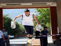 İnşaat Mühendisleri Ve Bilgisayar Programcıları İtfaiyeci Olmak İçin Yarıştı