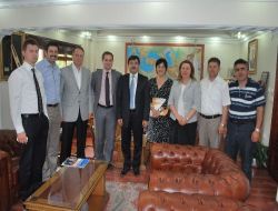 Abd'li Diplomat Ak Parti'ye Ziyaret