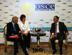 Agit Zirvesi İkili Görüşmelerle Başladı