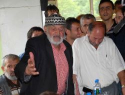 Rize'deki Hes Toplantısında Kavga Çıktı