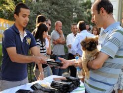 Belediye, Temiz Çevre İçin Dışkı Toplama Poşeti Dağıttı