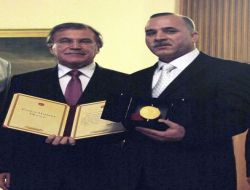 Dosteller, TBMM Üstün Hizmet Ödülü'nü Almanın Gururunu Yaşıyor!.