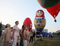Bu Matruşkalar Uçuyor
