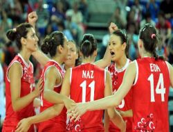 Voleybolda Türkiye İspanya'yı 3-0 Yendi!