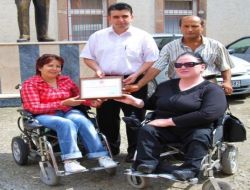Görele Omurilik Felçlileri Derneği'nden Çanakçı Kaymakamı Eren'e Teşekkür Belgesi