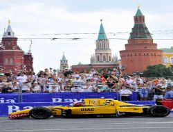 Kremlin'de Formula-1 Rüzgarı
