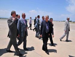 Bakan Binali Yıldırım, Van Valisi Karaloğlu'na Söz Verdi!