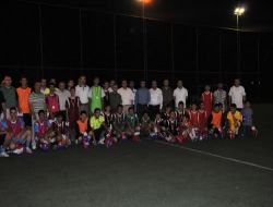 Sokakta Suça Bulaşmış Çocuklar Halı Saha Turnuvasında Biraraya Geldi