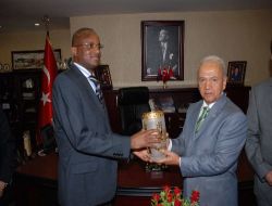 "türk Okulları Demokratik Kongo'ya Büyük Fayda Sağlıyor"