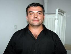 Dr. Sayhan: Bacak Uyuşması, Bel Fıtığının Habercisi Olabilir